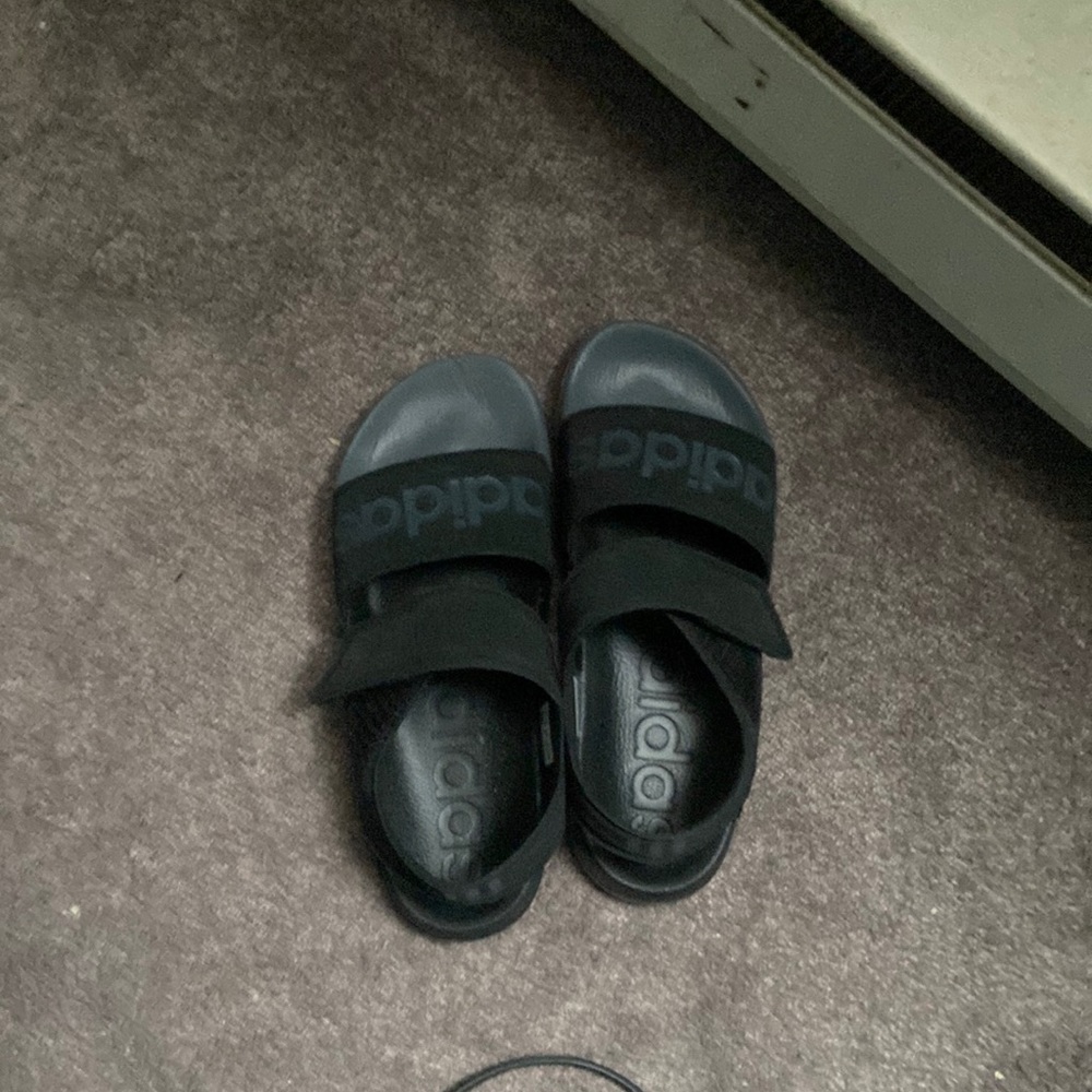 These sandals are still in good condition